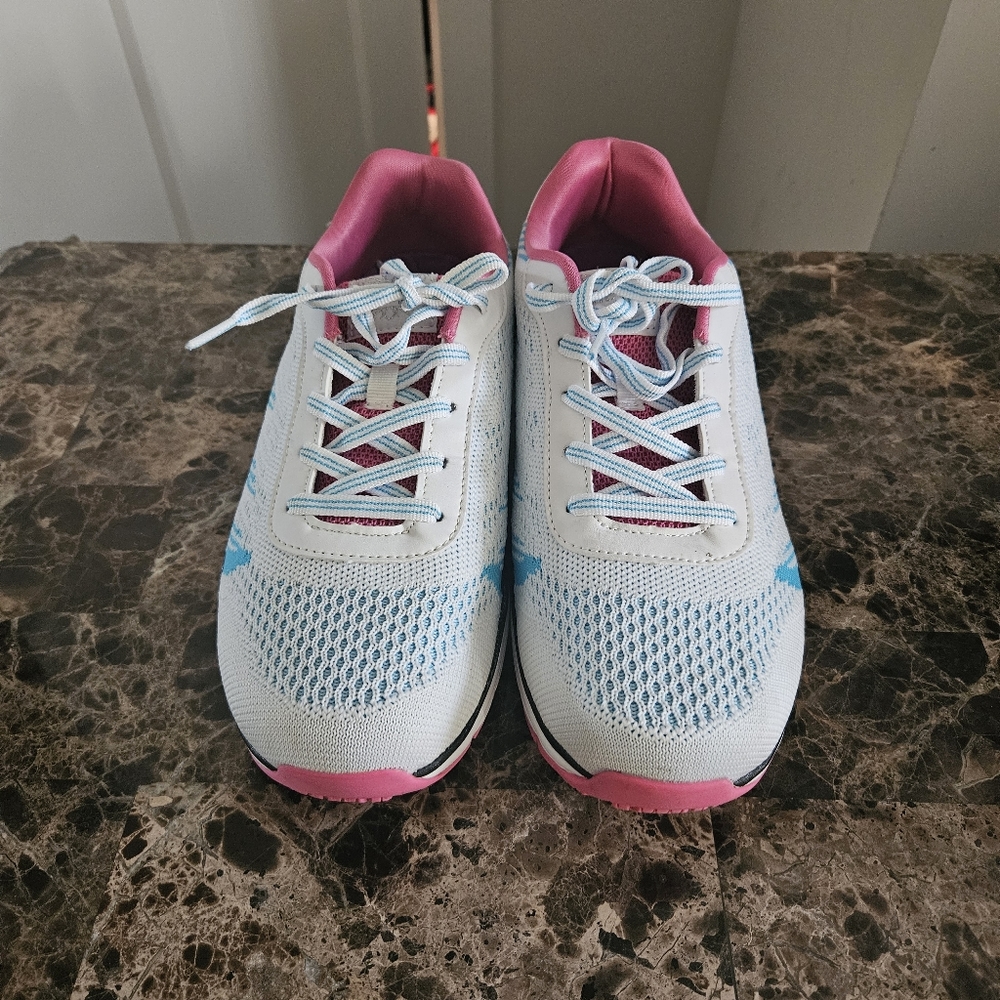 Therafit Carly Pink White Black Sneaker Womens Sz 10 Style N80513H